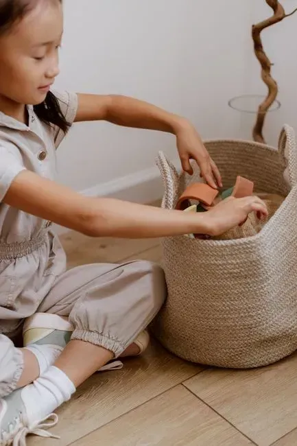 6. Cleaning up after themselves without prompting (Image Credits: Pexels)