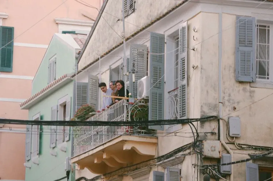 1. Your Neighbors Warn You About the Area Before You've Even Moved In (Image Credits: Pexels)