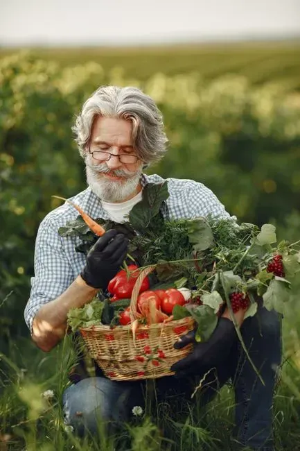 Baby Boomers: Self-Reliance First, Conversation Later (Image Credits: Pexels)