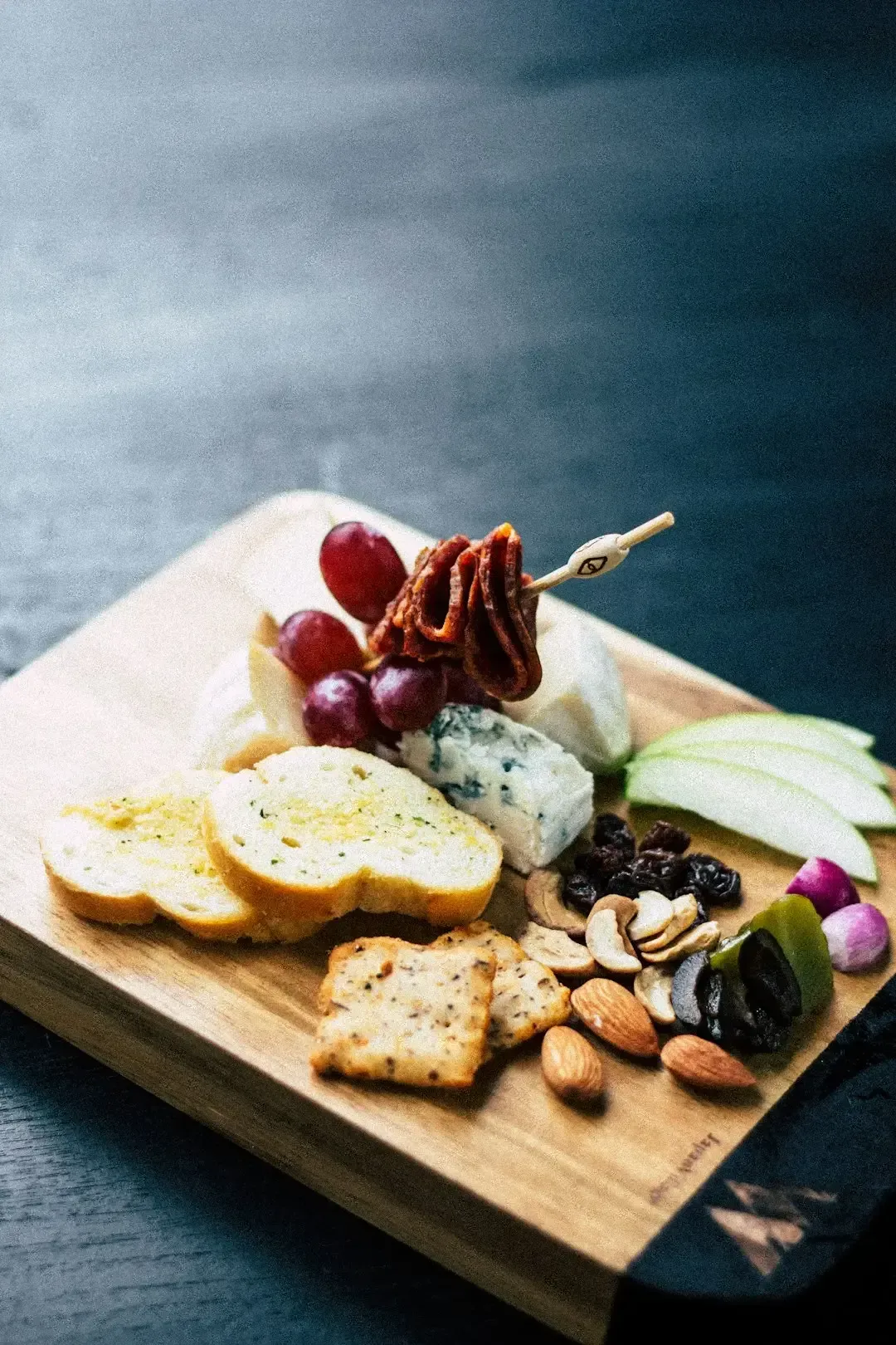 3. Serving Food on Anything But a Plate (Image Credits: Unsplash)