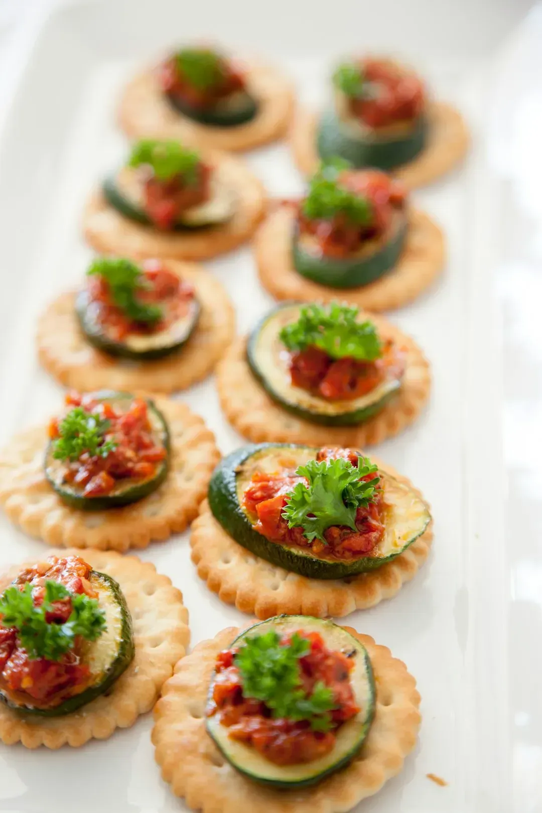 6. Skipping appetizers and sides completely (Image Credits: Unsplash)