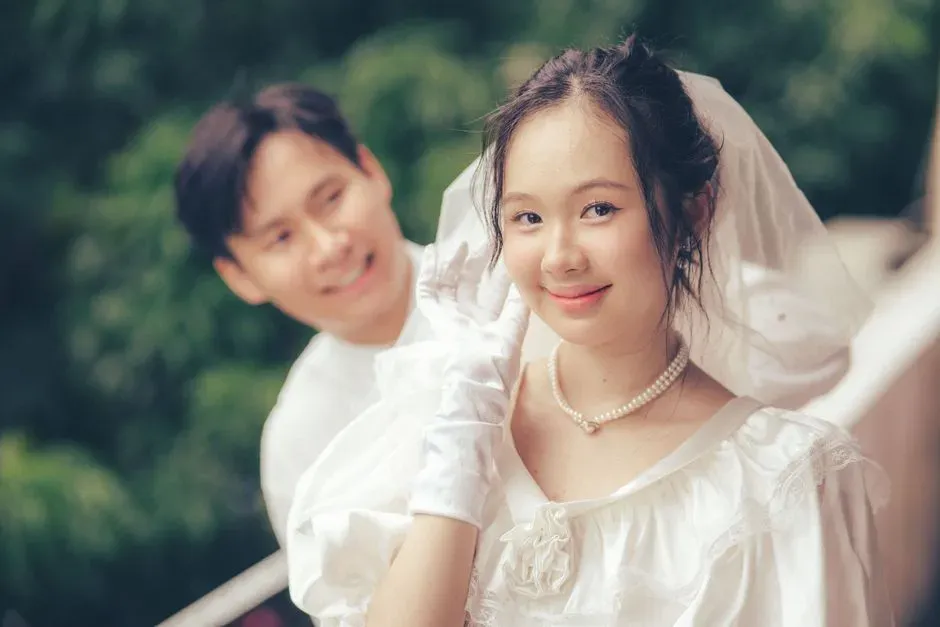 4. Marrying Young as a Social Expectation (Image Credits: Pexels)