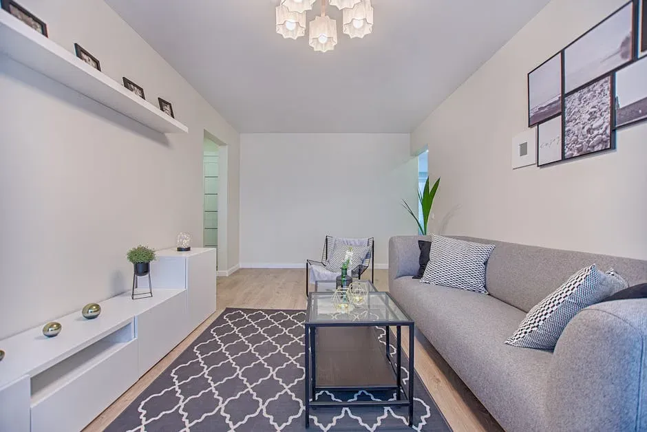 4. Compartmentalized, Closed-Off Floor Plans (Image Credits: Pexels)
