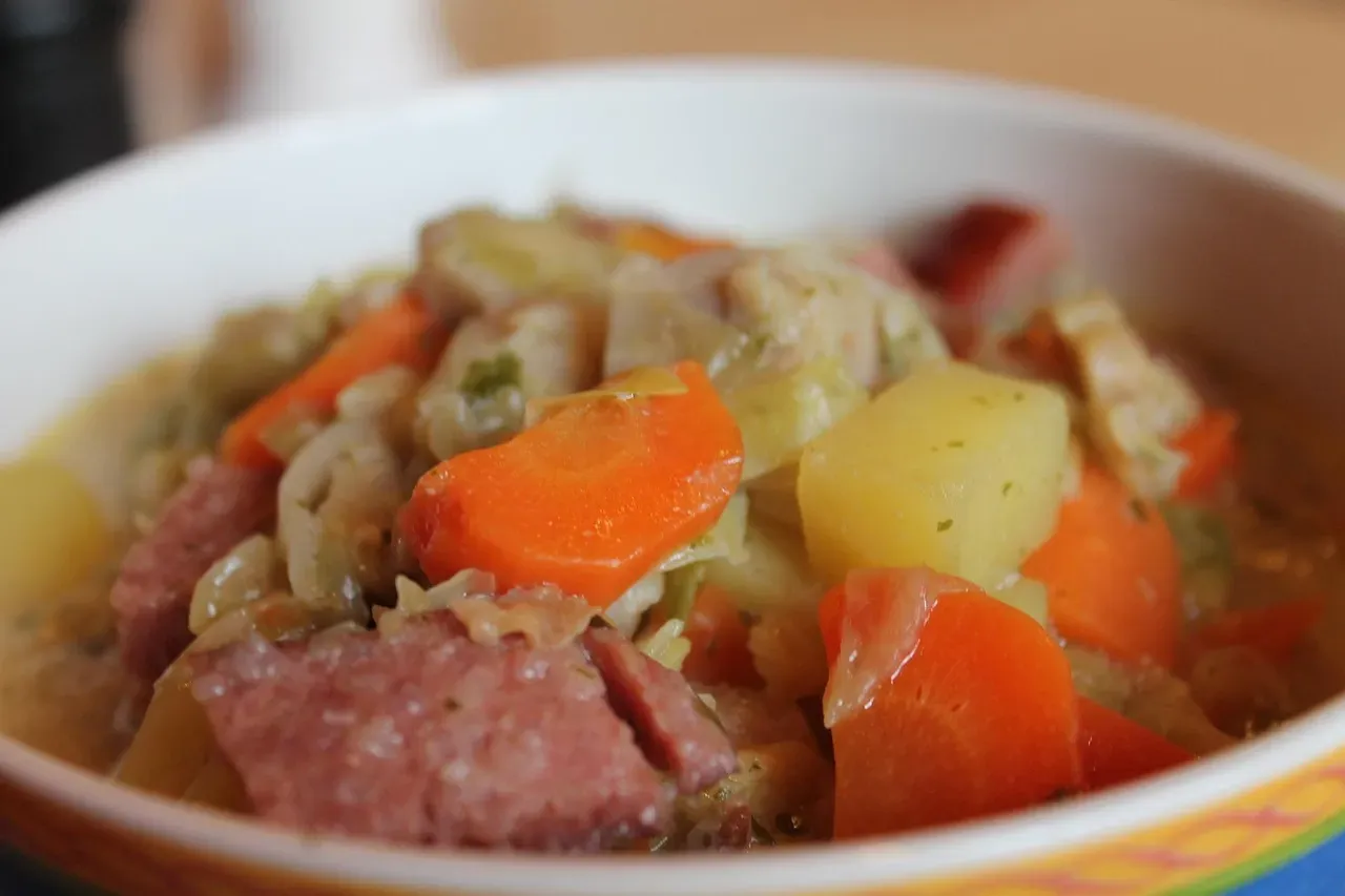 9. Booyah stew gatherings in Wisconsin (Image Credits: Pixabay)