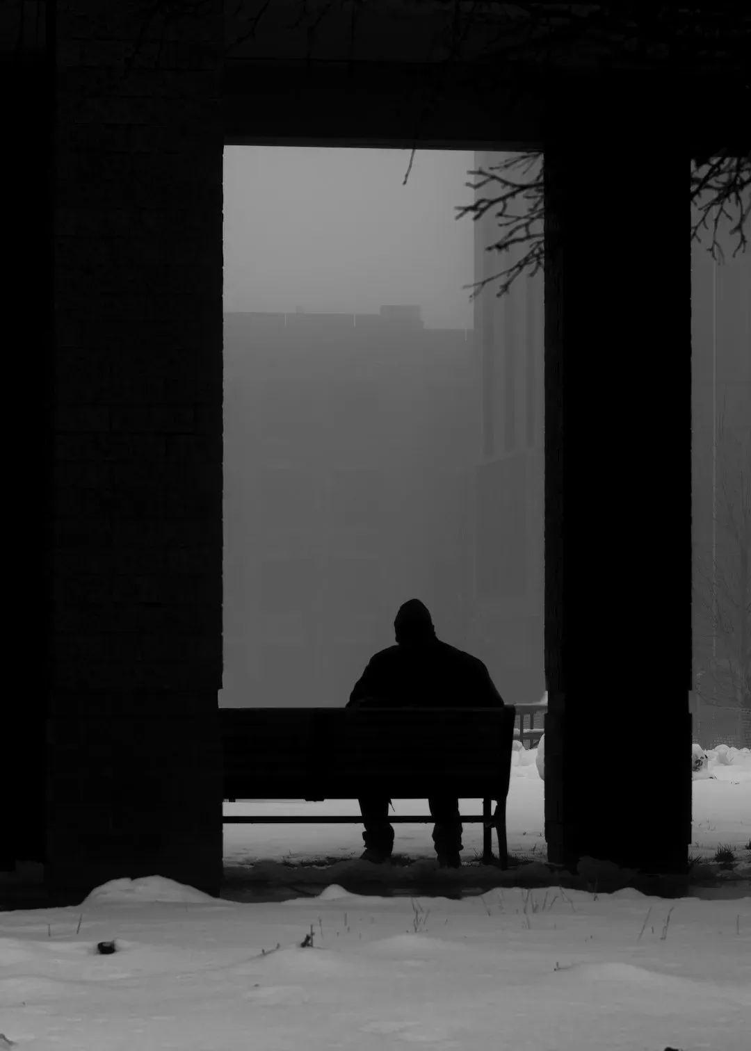 4. The Transient Population Meant Friends Kept Leaving (Image Credits: Unsplash)