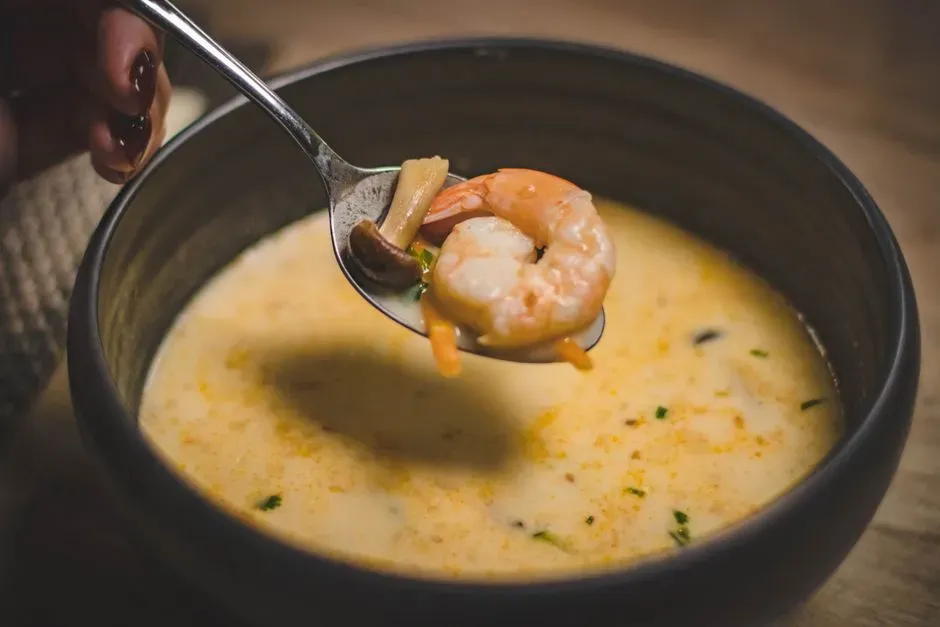 3. Alfredo and Creamy Seafood Bisque (Image Credits: Pexels)