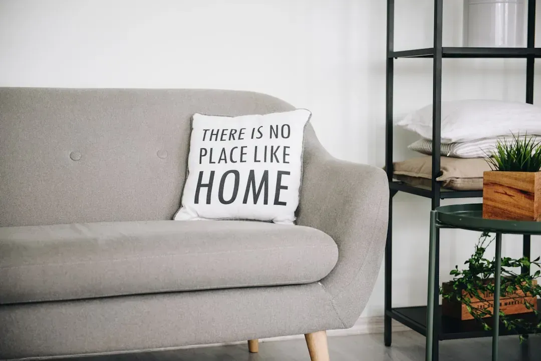 1. Family photos and personal memorabilia on every surface (Image Credits: Unsplash)