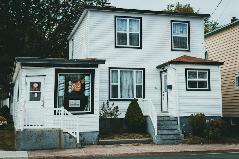 They Live in Modest Homes Relative to Their Net Worth (Image Credits: Pexels)