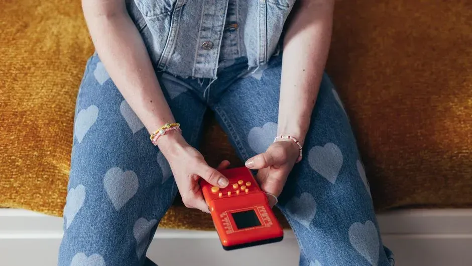 2. Bringing up a childhood show or toy nobody under thirty recognizes (Image Credits: Pexels)