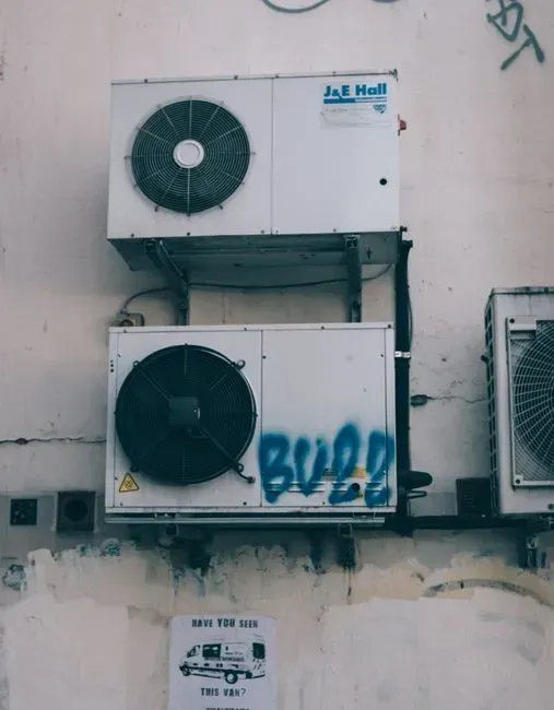4. HVAC Filters, Vents, and Service Tags That Are Up to Date (Image Credits: Gallery Image)