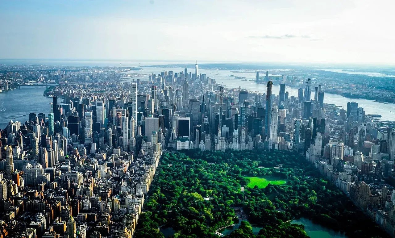 Central Park South, Manhattan (Image Credits: Pixabay)