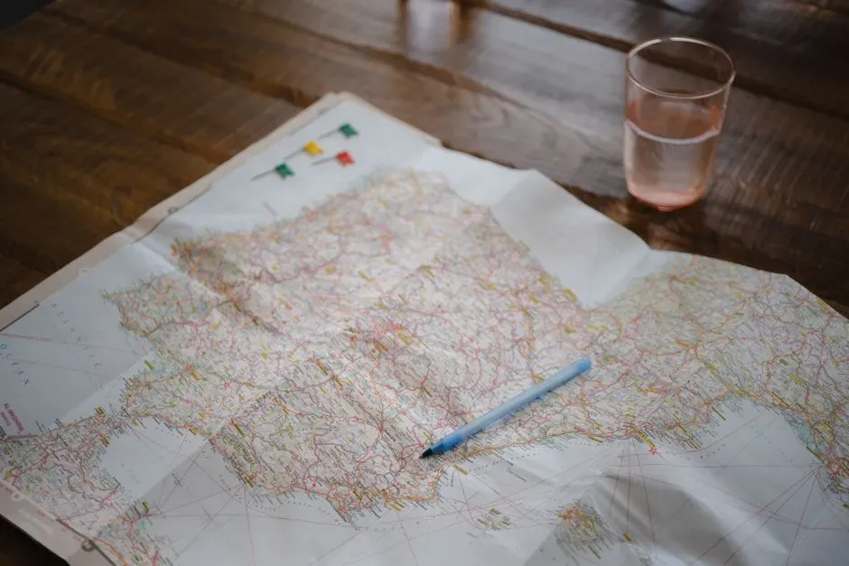 5. Navigating Without GPS or a Phone (Image Credits: Pexels)
