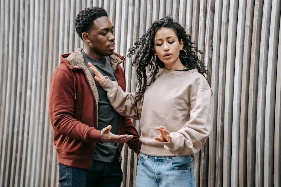 Love Bombing Is Flattering Until It Isn't (Image Credits: Pexels)
