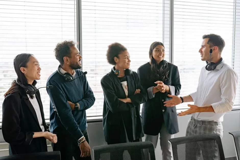 5. She Communicates What She Needs and Hears What You Need (Image Credits: Pexels)