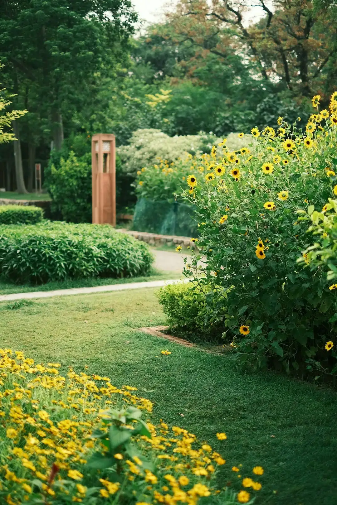A Garden That's Actually Tended (Image Credits: Unsplash)