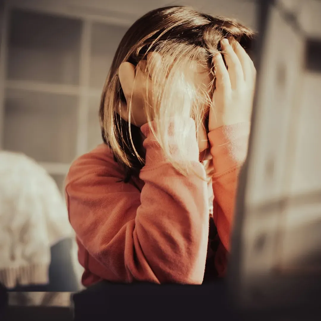 What Overscheduling Actually Does to Children's Development (Image Credits: Unsplash)