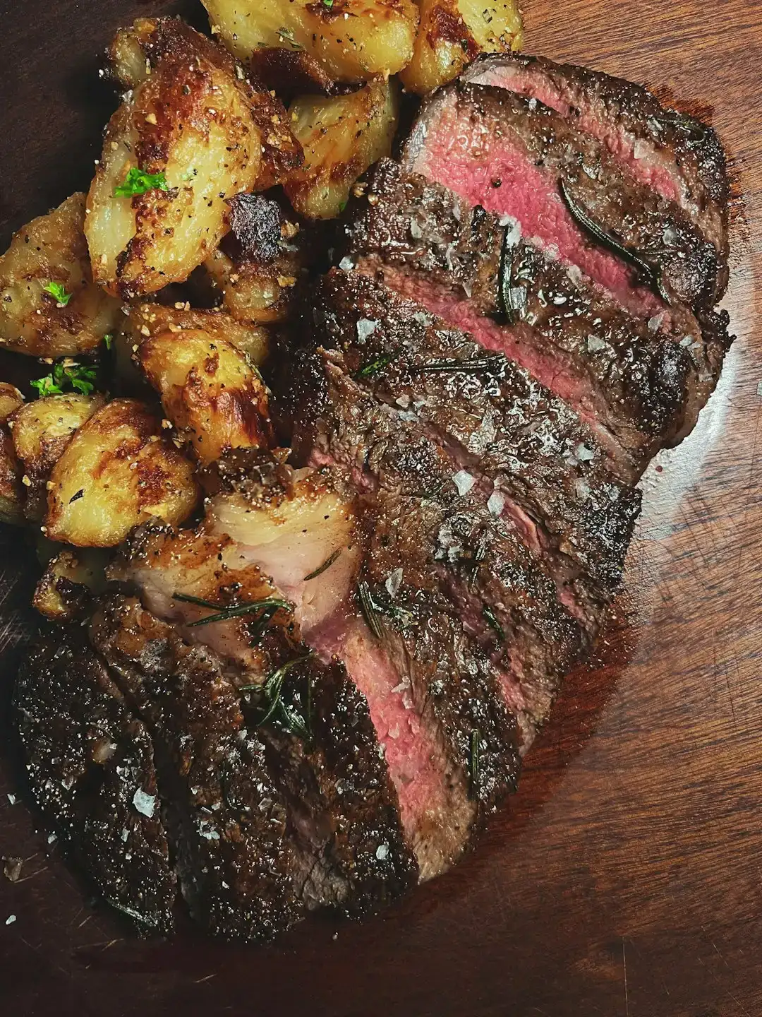 7. Bavette (Sirloin Flap) (Image Credits: Unsplash)