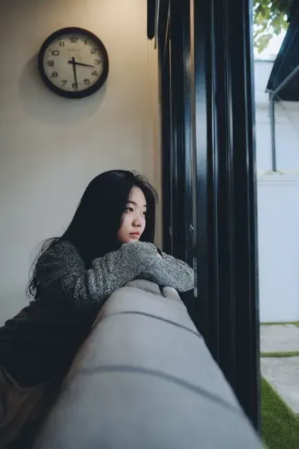 What Happens When You Consistently Skip Alone Time (Image Credits: Pexels)