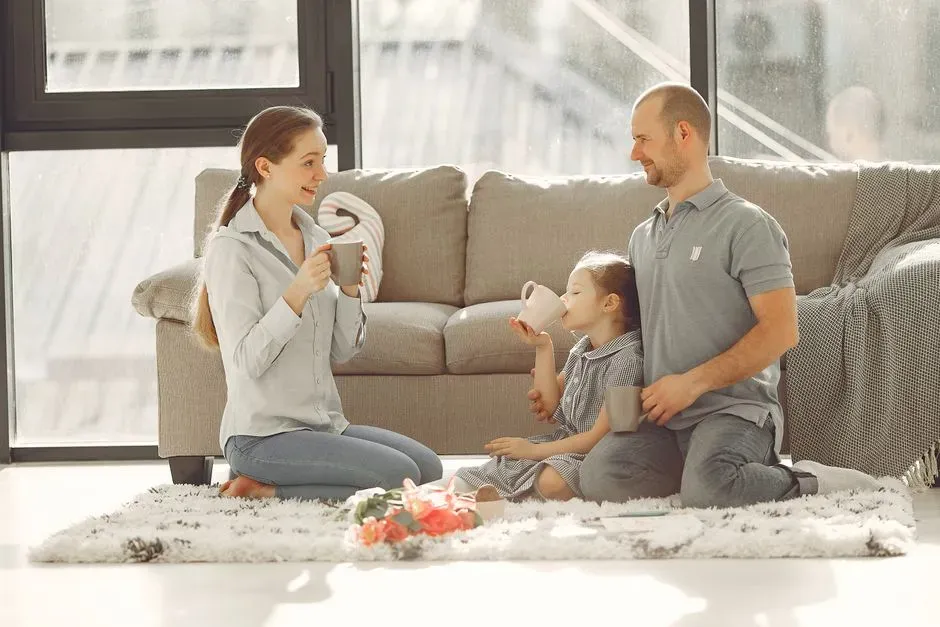 10. They still prioritize time together, even when life gets busy (Image Credits: Pexels)