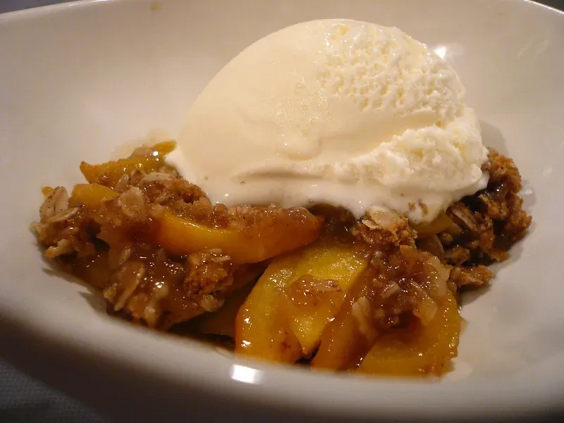 3. Classic Peach Cobbler (purdman1, Flickr, <a href="https://creativecommons.org/licenses/by/2.0/" target="_blank" rel="noopener">CC BY 2.0</a>)