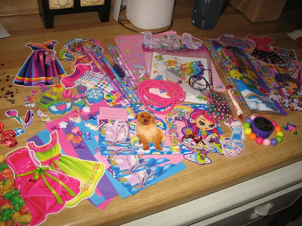 10. Lisa Frank Everything (exousiavampira, Flickr, <a href="https://creativecommons.org/licenses/by/2.0/" target="_blank" rel="noopener">CC BY 2.0</a>)