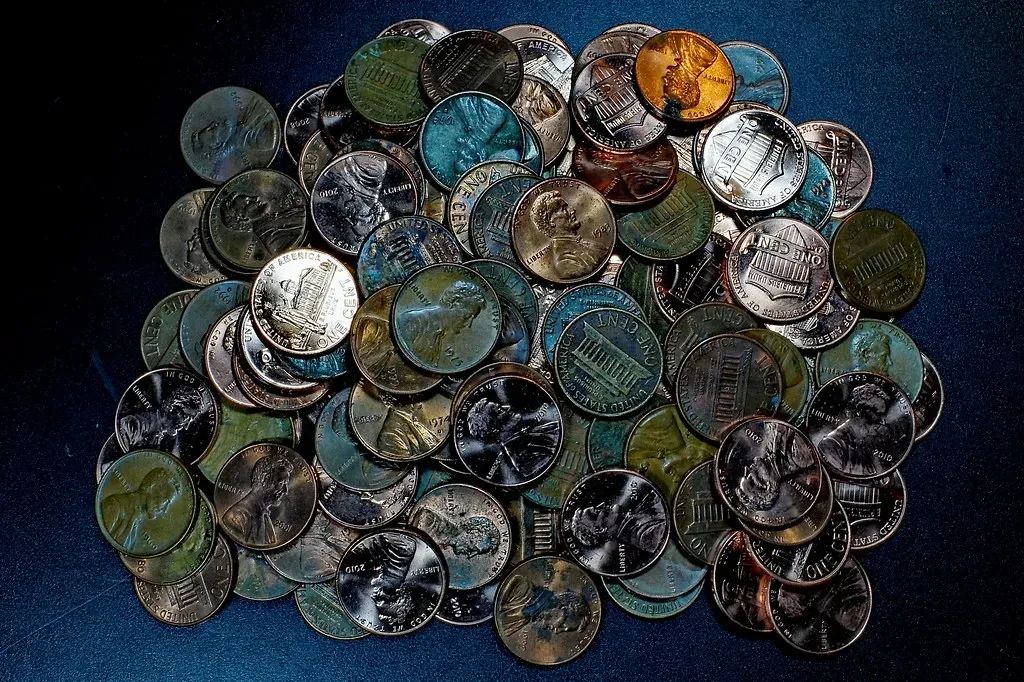 Keep a Few as Historical Keepsakes (Mark Turnauckas, Flickr, <a href="https://creativecommons.org/licenses/by/2.0/" target="_blank" rel="noopener">CC BY 2.0</a>)