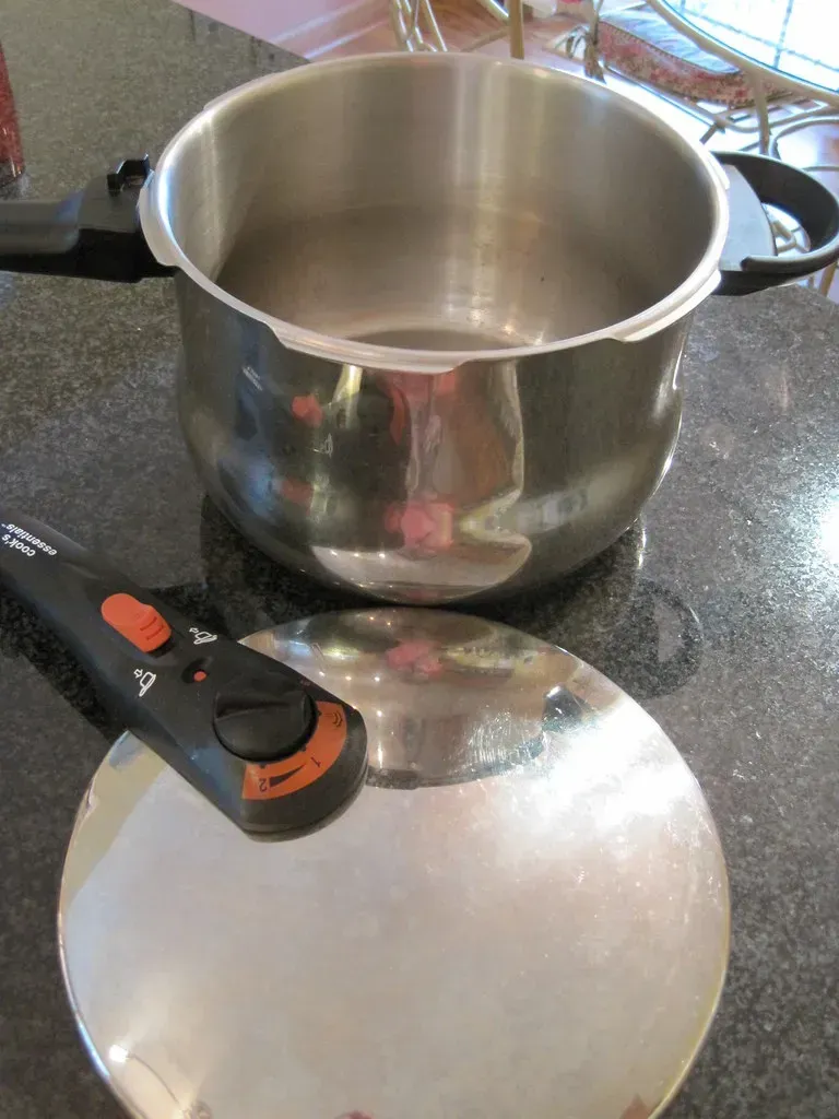 3. Pressure Cookers and Multi-Cookers (aMichiganMom, Flickr, <a href="https://creativecommons.org/licenses/by/2.0/" target="_blank" rel="noopener">CC BY 2.0</a>)