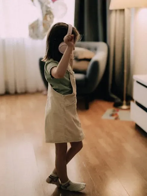 6. Overlooking Hard Floors and Acoustic Discomfort (Image Credits: Pexels)