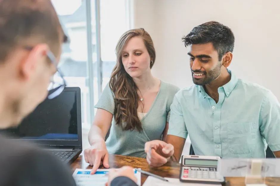 3. They keep some financial transparency, even with separate accounts (Image Credits: Pexels)