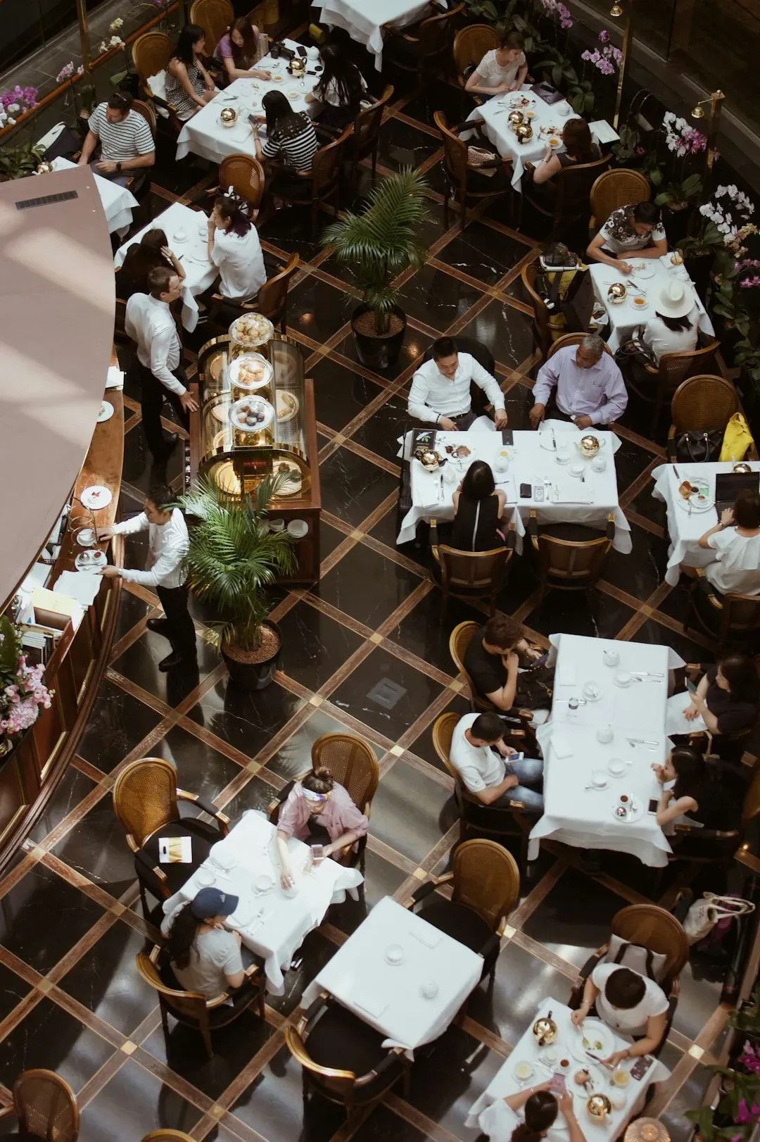 14. Lingering excessively during peak hours without reordering (Image Credits: Unsplash)