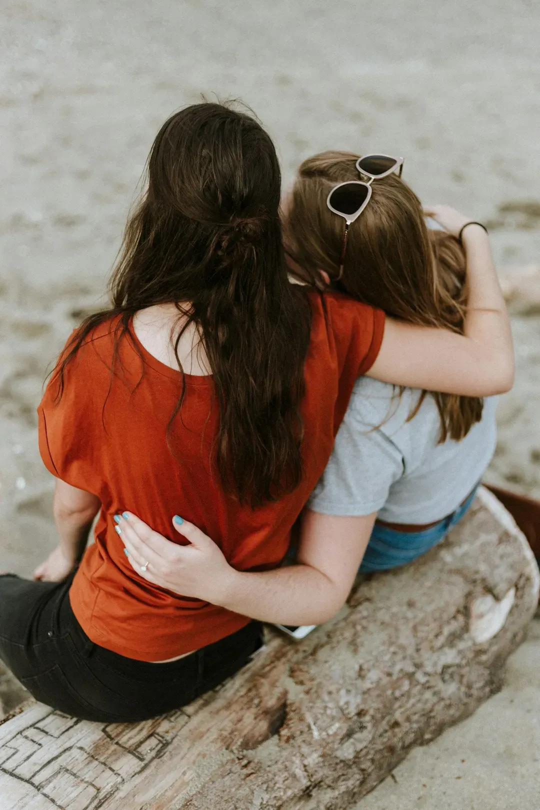 Adult friendships take real work, and that surprises people (Image Credits: Unsplash)
