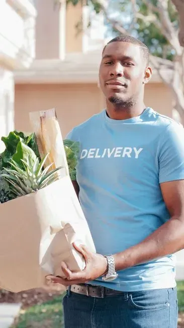 How Grocery Delivery Pay Actually Works (Image Credits: Pexels)