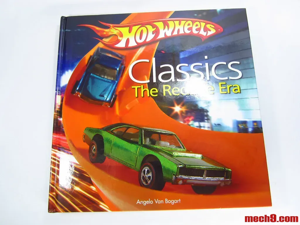 7. Vintage Hot Wheels and Die-Cast Cars (mechnine, Flickr, <a href="https://creativecommons.org/licenses/by/2.0/" target="_blank" rel="noopener">CC BY 2.0</a>)