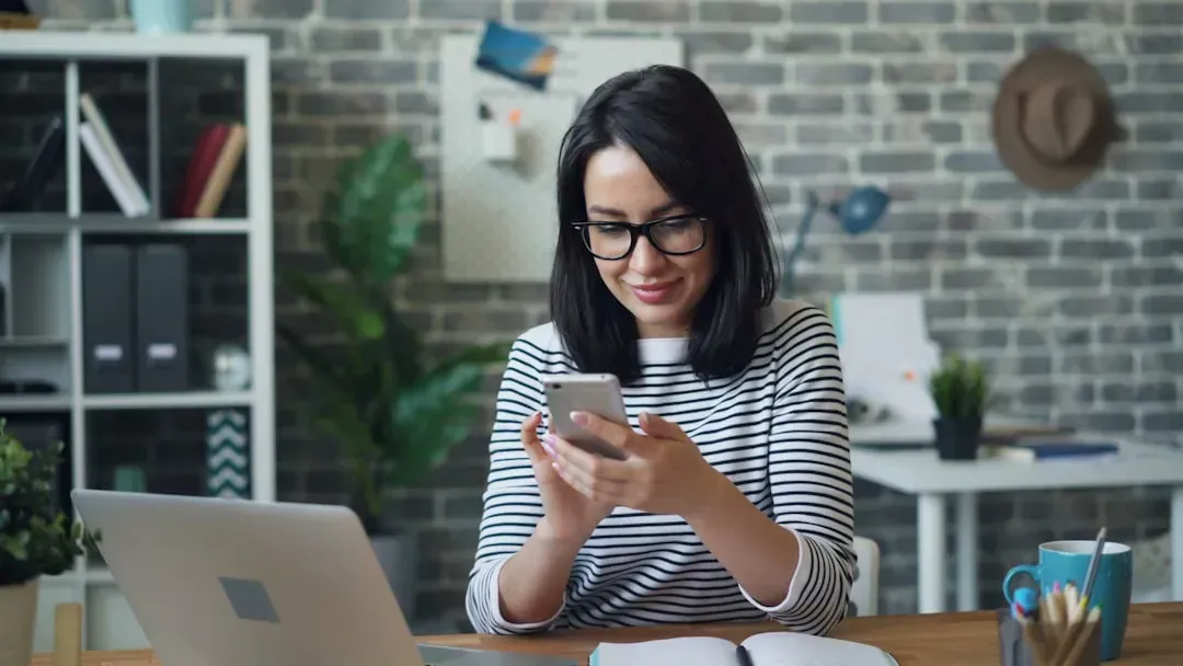 8. How they communicate at work (Image Credits: Unsplash)