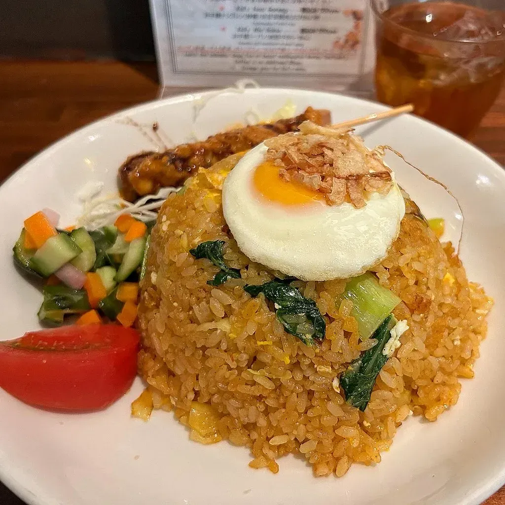 Indonesia: nasi goreng started as a way to save the rice pot (Kanesue, Flickr, <a href="https://creativecommons.org/licenses/by/2.0/" target="_blank" rel="noopener">CC BY 2.0</a>)
