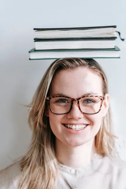Her Intelligence Makes Men Recalculate Themselves (Image Credits: Pexels)