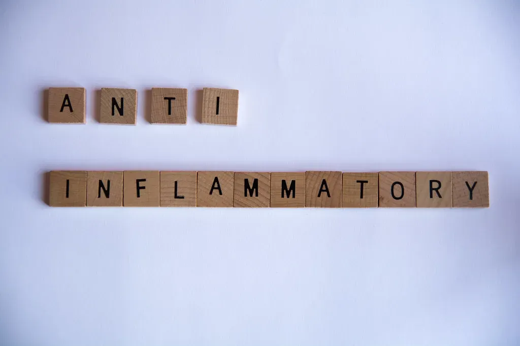 Quieting inflammation across the whole body (PracticalCures, Flickr, <a href="https://creativecommons.org/licenses/by/2.0/" target="_blank" rel="noopener">CC BY 2.0</a>)