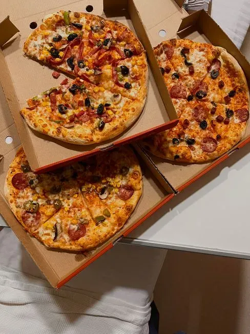 5. Delivery Pizza (Image Credits: Pexels)