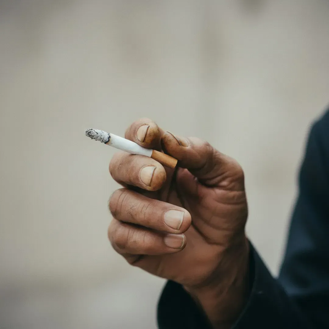 The Decision to Quit Smoking: A Choice That Reshapes the Body and Mind (Image Credits: Unsplash)