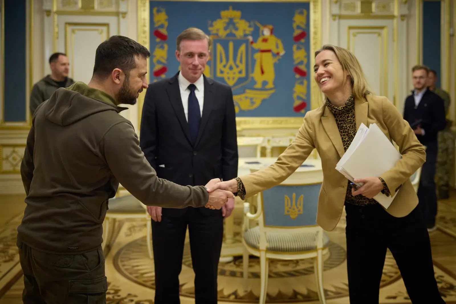Financial guidance appears to make a measurable difference (President of Ukraine met with National Security Advisor to the President of the United States, <a href="https://commons.wikimedia.org/w/index.php?curid=125047347" target="_blank" rel="noopener">CC0</a>)