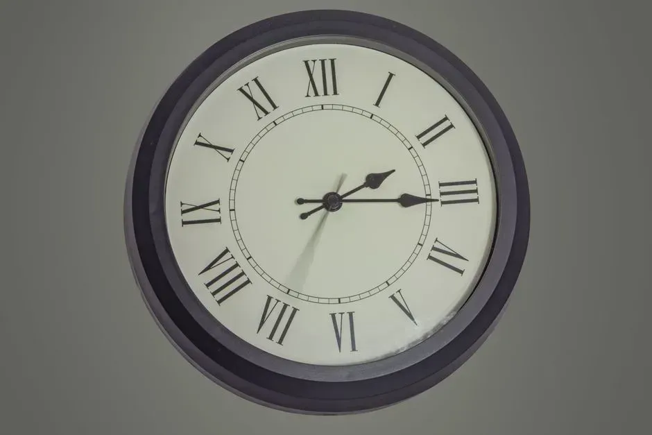 7. Showing Up Exactly on Time (Image Credits: Pexels)