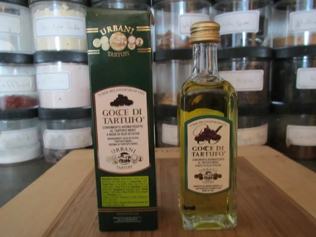 Anything with Truffle Oil (C John Thompson, Flickr, <a href="https://creativecommons.org/licenses/by-sa/2.0/" target="_blank" rel="noopener">CC BY-SA 2.0</a>)
