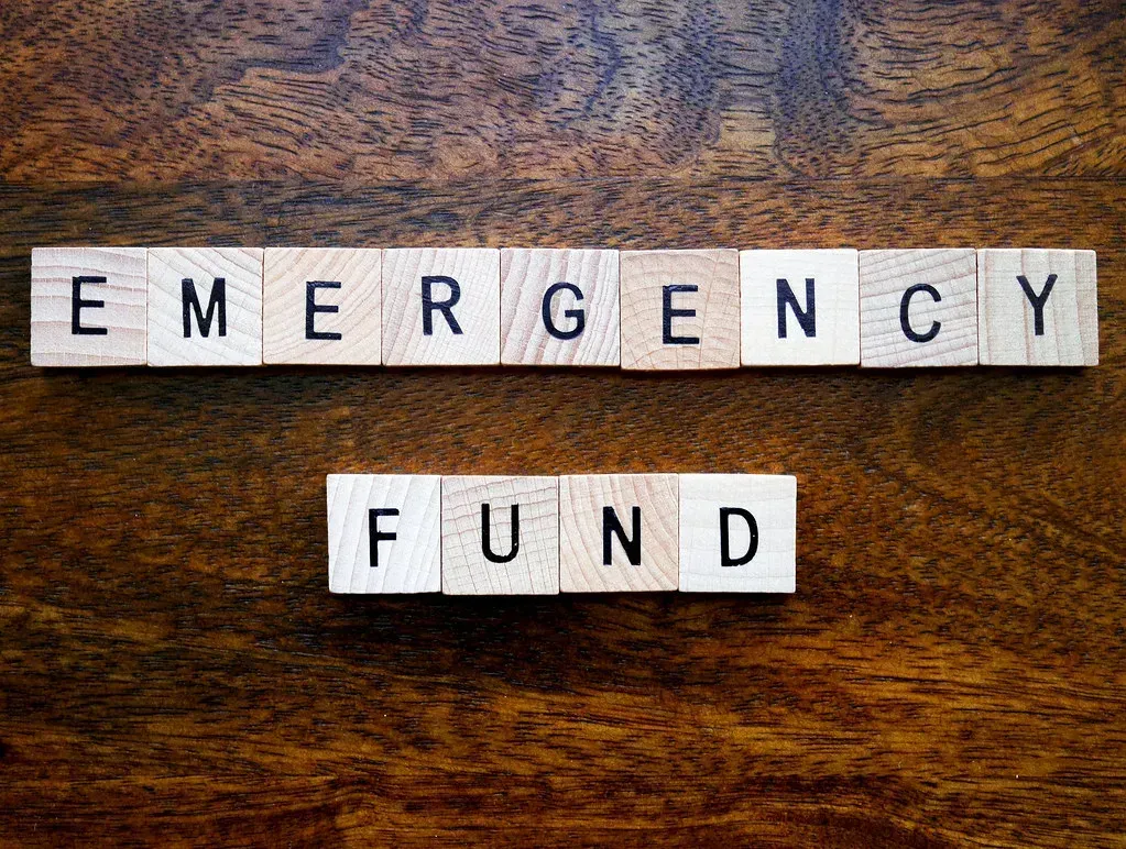 2. They keep an emergency fund that actually gets used (lendingmemo_com, Flickr, <a href="https://creativecommons.org/licenses/by/2.0/" target="_blank" rel="noopener">CC BY 2.0</a>)
