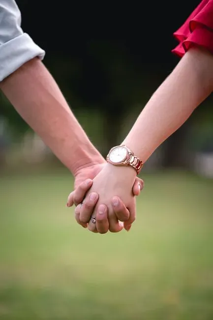 9. Commitment as an Active, Ongoing Choice (Image Credits: Pexels)