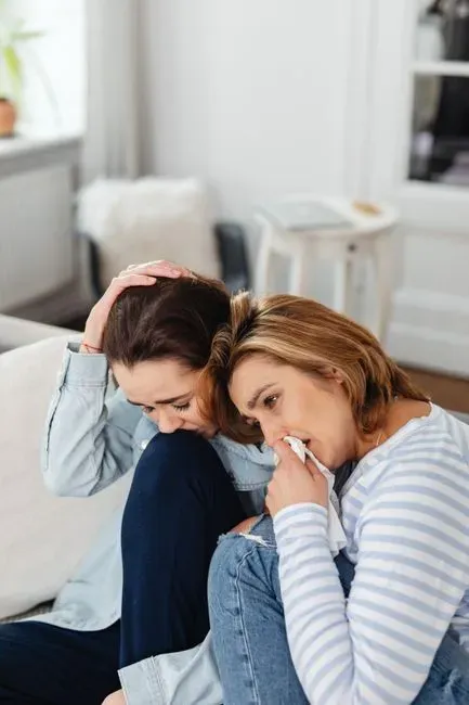 5. Spending time together leaves you feeling worse, not better (Image Credits: Pexels)