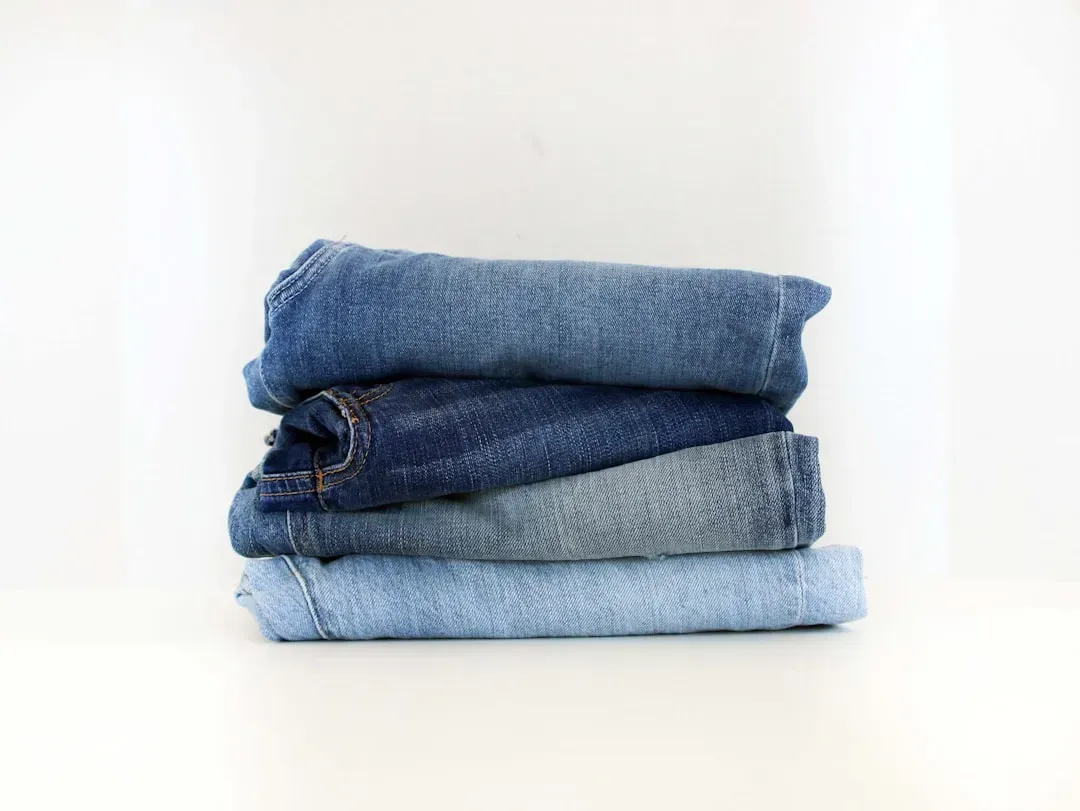 Wearing Skinny Jeans Like They're Still the Default (Image Credits: Unsplash)