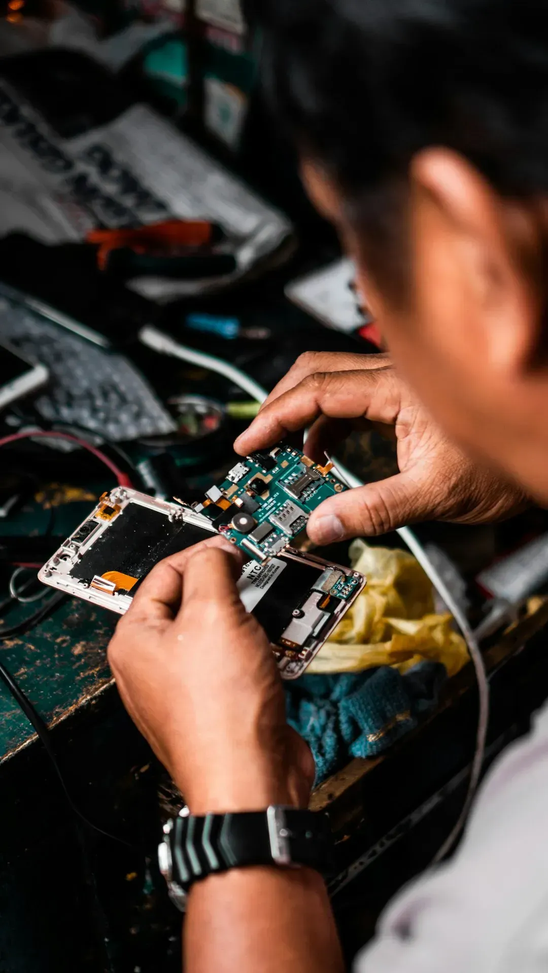 4. Refurbished Electronics (Image Credits: Unsplash)
