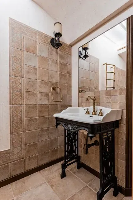 Metallic accents are showing up in higher-end kitchens (Image Credits: Pexels)