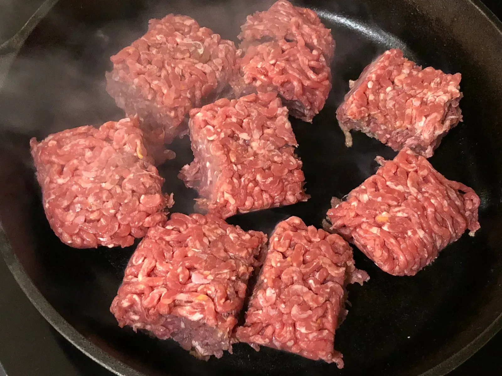 Hamburger Helper Skillet Dinners (By Famartin, <a href="https://commons.wikimedia.org/w/index.php?curid=93010943" target="_blank" rel="noopener">CC BY-SA 4.0</a>)
