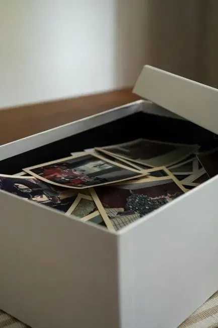 The guilt trap: keeping things for other people (Image Credits: Pexels)